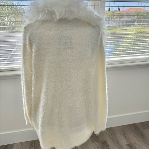 Show Me Your MuMu White Teddy Jacket with Faux Fur Trim - Picture 2 of 4